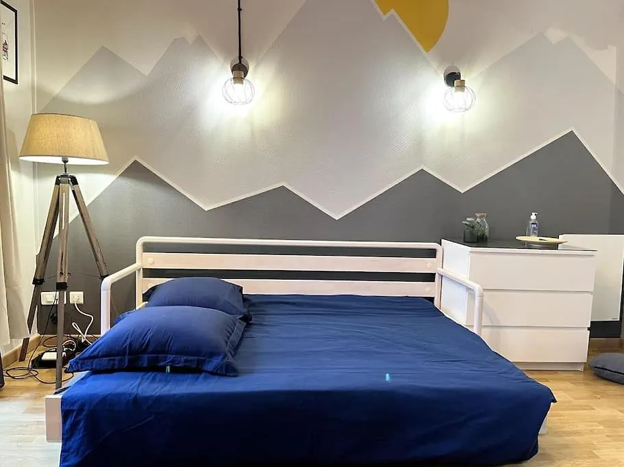 Montagn'Art Studio. 4Pers 30M2. Coeur Village. Cauterets